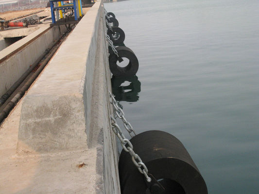 Absorption cylindrique en caoutchouc de haute énergie d'amortisseurs de bateau de diverse installation