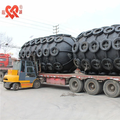 Fenders pneumatiques Yokohama Faible force de réaction Facile à installer 3,3 m Flange caoutchouc personnalisable