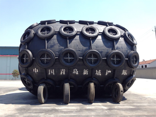 Des éperons pneumatiques flexibles marins noirs avec une durabilité, une maintenance facile et une installation simple