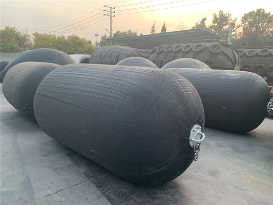 Facile d'installation et durable Pneumatique Marine Fenders avec une grande durabilité