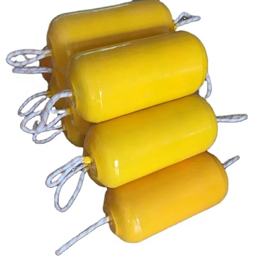 Densité ISO 17357 Fender rempli de mousse de polyuréthane standard sans marques et peu d'entretien