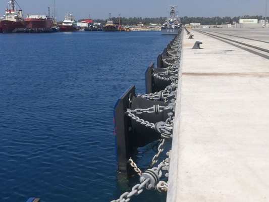 Format de dessin d'étape Fender en caoutchouc cône Conception personnalisée Résistance aux intempéries pour le port