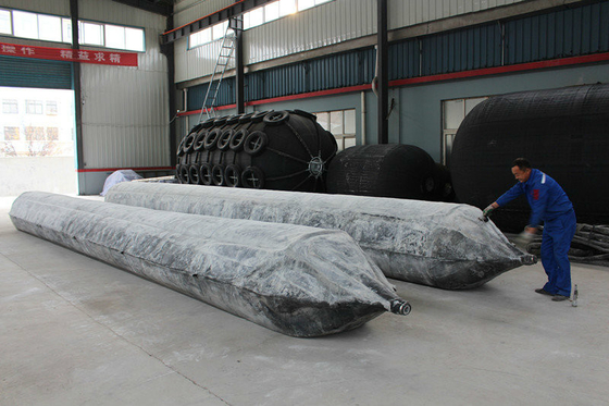 Airbags en caoutchouc de haute pression pour les navires avec une durée de vie de 6 à 8 ans