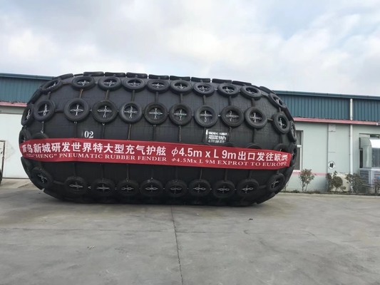 0.5-4.5m Diamètre Yokohama Marine Fender en noir pour les besoins de la marine personnalisés
