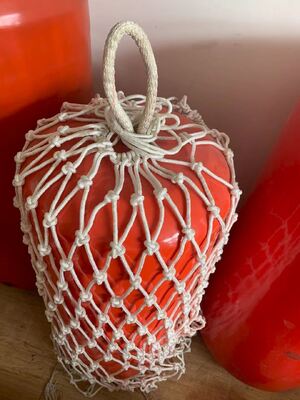 Des débroussailleurs remplis de mousse de polyuréthane et de mousse de caoutchouc conçus pour éviter les collisions et améliorer la protection contre les chocs