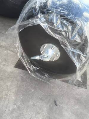 Période de 24 mois Fenders remplis de mousse D3.0m X L5.0m Déflexion 60% Solution de protection durable du quai maritime