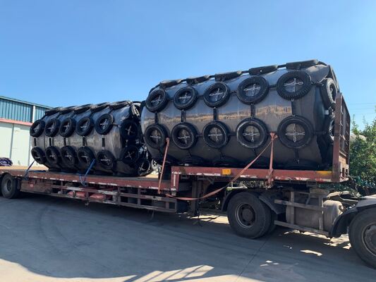 Garde-boue en mousse EVA solide offrant une protection de surface sans marques pour les ports et les navires marins, garanti 24 mois