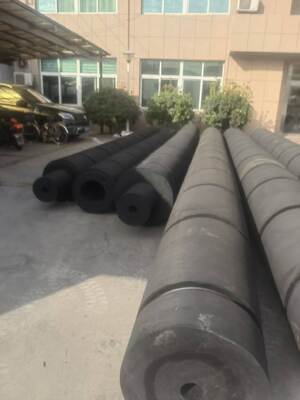 Des étriers à rouleaux pour remorqueurs à faible entretien hauteur 200 mm 450 mm Conçus pour réduire les coûts d'entretien et améliorer la sécurité des remorqueurs