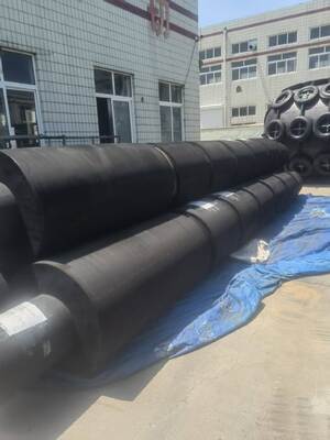 Des étriers à rouleaux pour remorqueurs à faible entretien hauteur 200 mm 450 mm Conçus pour réduire les coûts d'entretien et améliorer la sécurité des remorqueurs